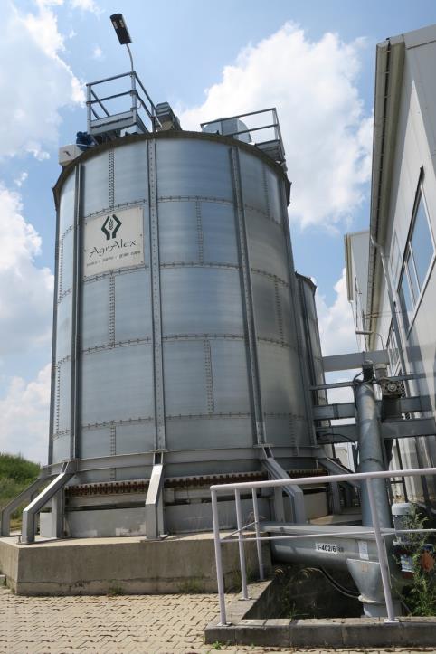 Maschinen aus einer Biokraftstoffproduktionsanlage<br>

-3